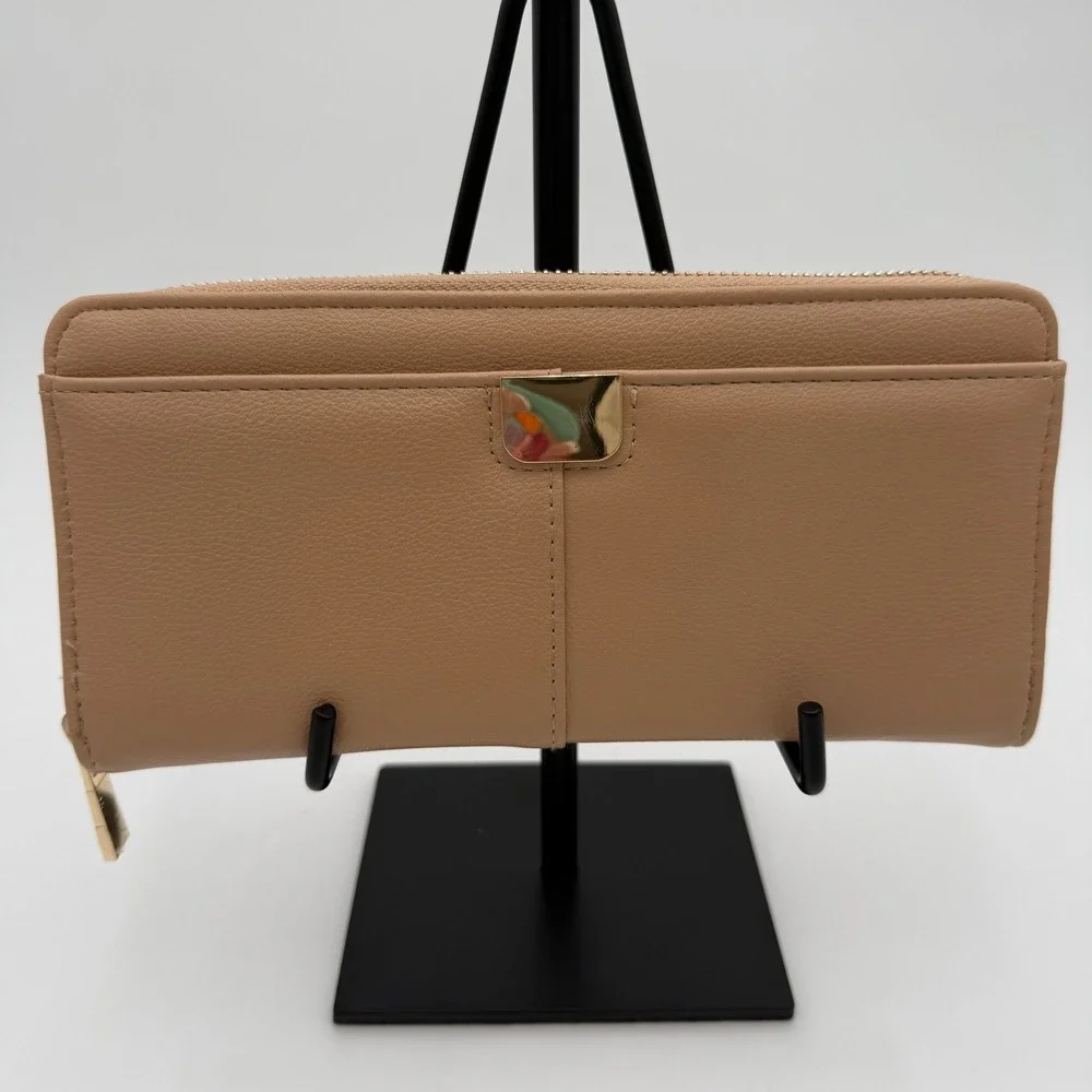 On 34th Womens Pebbled Leather Zip Around Wallet Tan Beige‎ Gold Tone Hardware
